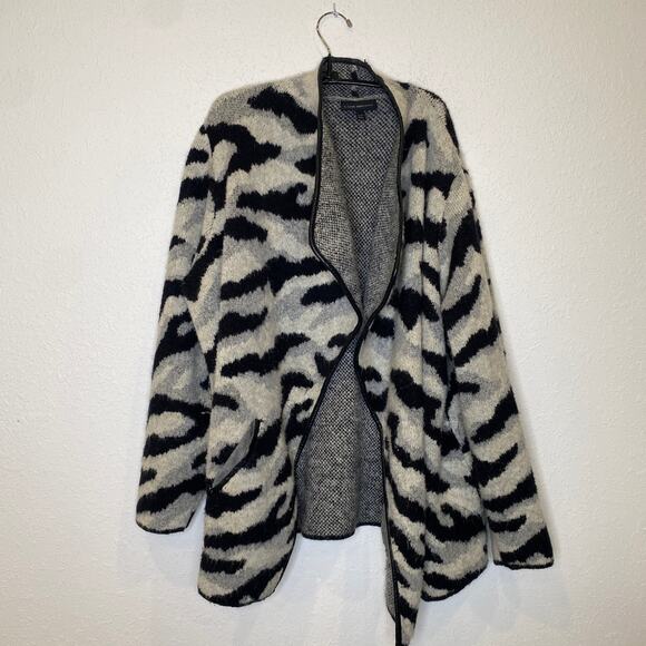 Lane Bryant Chunky Warm Animal Print Open Cardigan Black Gray Sz 22/24 - Picture 1 of 10